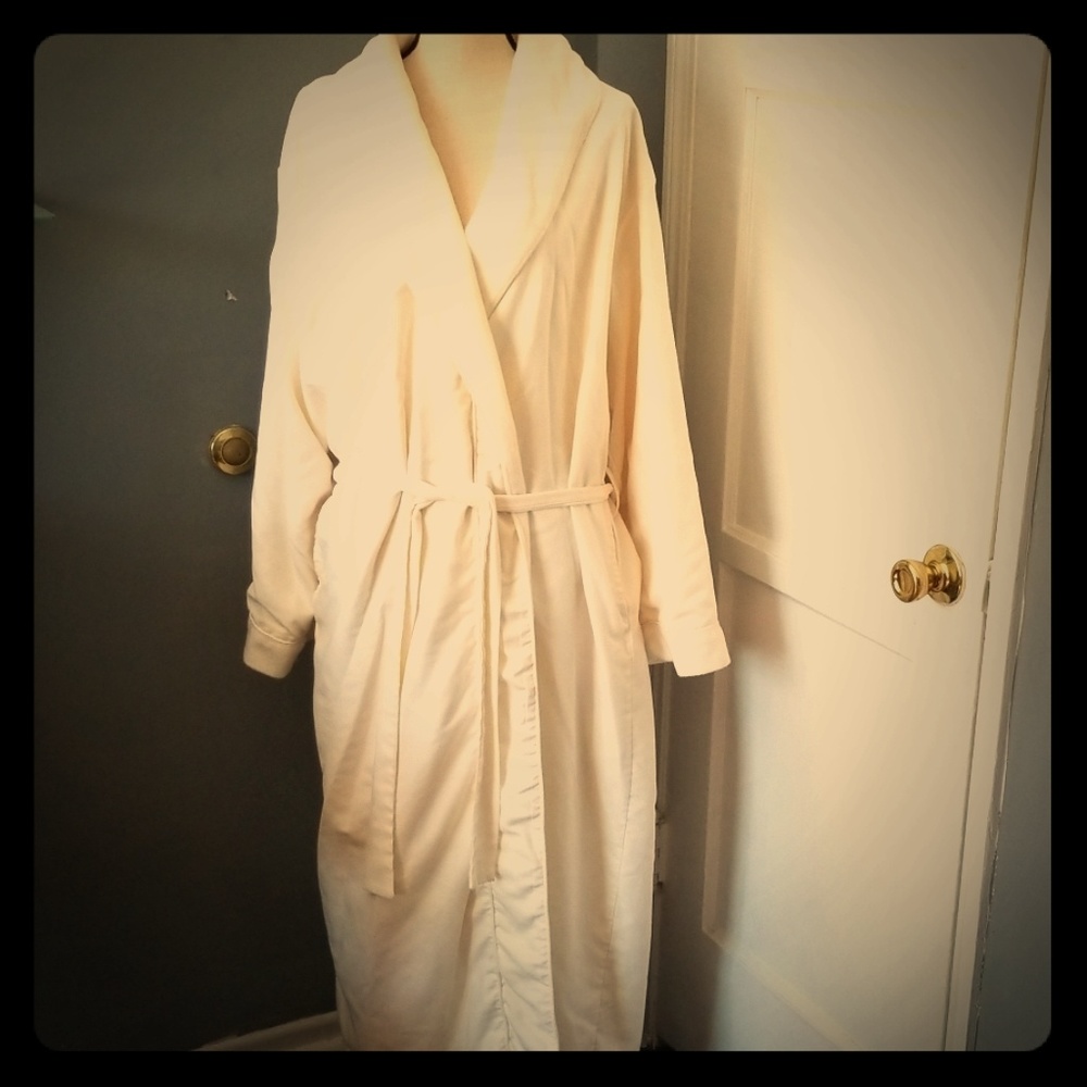 Pottery Barn bathrobe size L